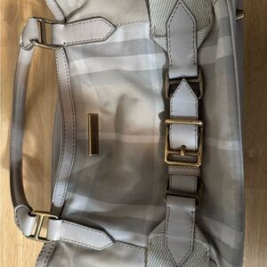 Burberry tote